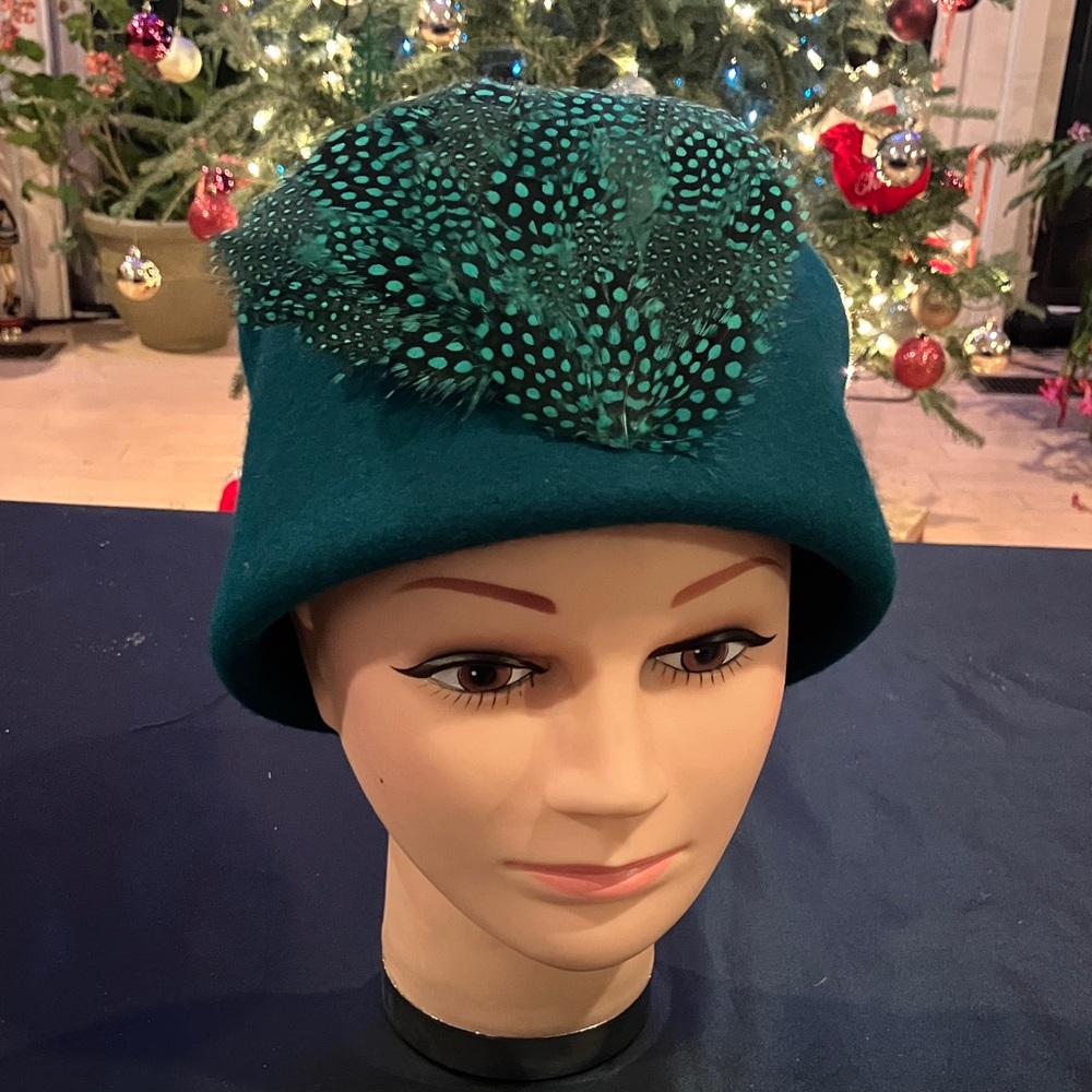 Elegant Teal Wool Feathered Cloche Hat